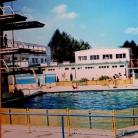 ały basen do skoków w kompleksie basenów Gwardia