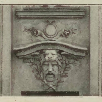 Kamienica Fruzińskiego - elewacja nad oknami II piętra
