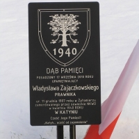Dąb katyński poświęcony Władysławowi Zajączkowskiemu