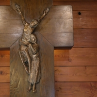 Krzyż w kaplicy