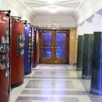 Foyer od strony wejścia głównego do Teatru