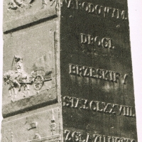Obelisk po konserwacji