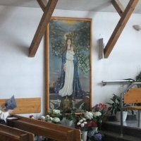 Wnętrze kaplicy z obrazem